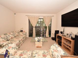 3075 Walnut Bend Ln APT 22, Houston, TX 77042
