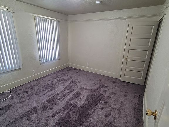 3rd image of 810-818.5 S Myrtle Ave #818