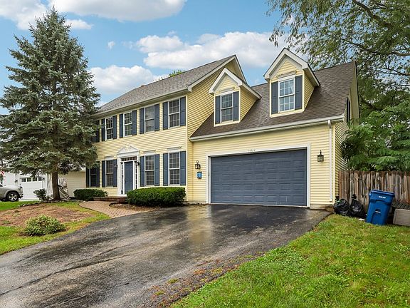 2nd image of 33584 N Almond Rd