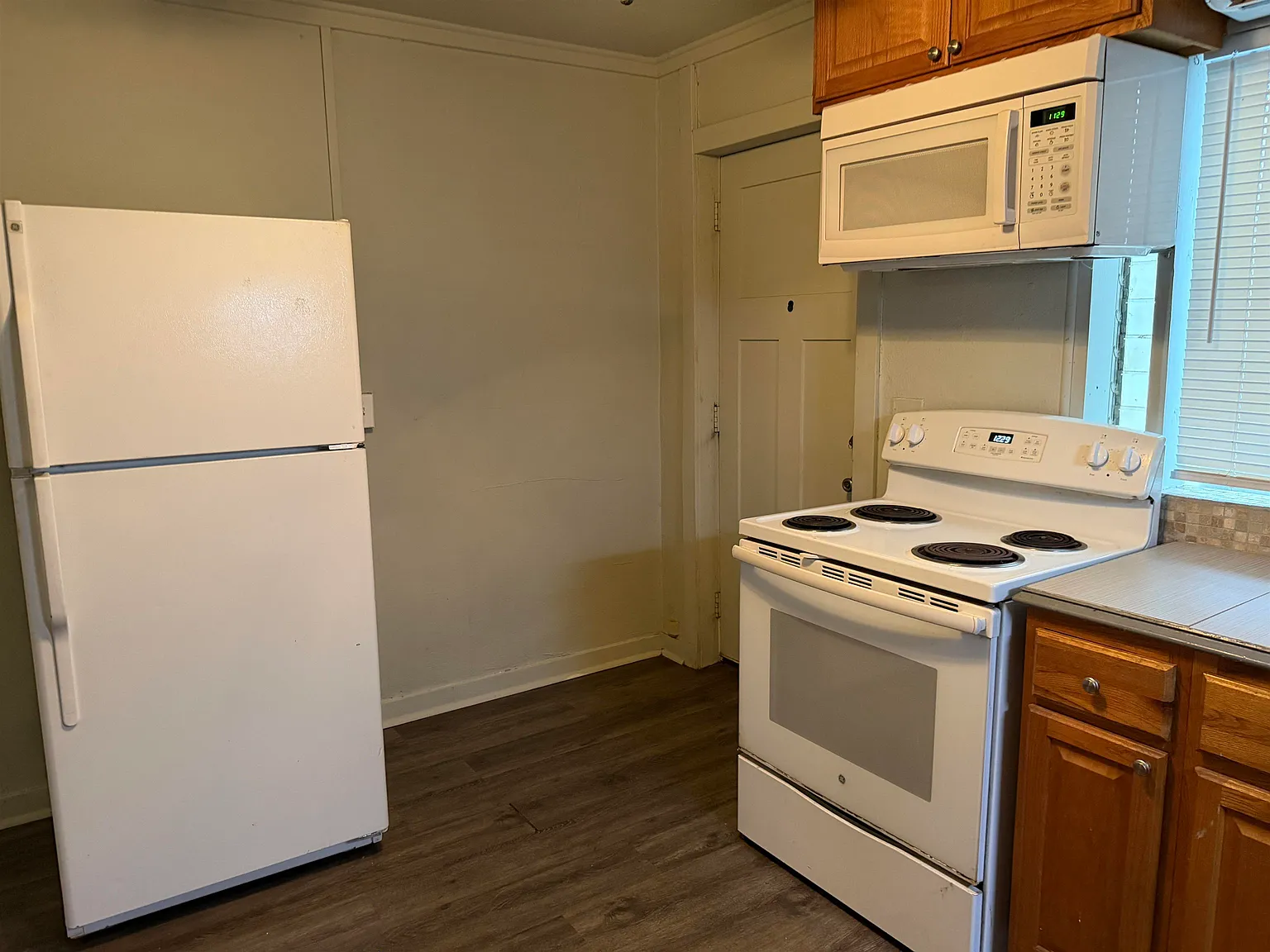 1 bed, 450 sqft, $925 — Photo 3