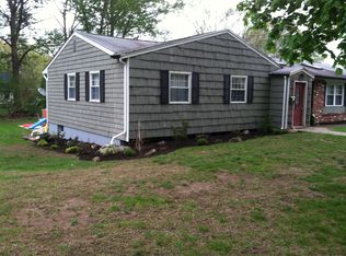 11 Edgehill Rd, Peabody, MA 01960