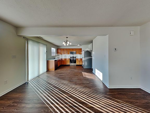 4th image of 4127 Apple Creek Dr