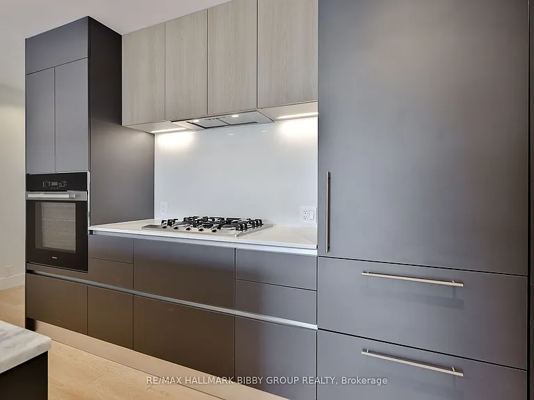 1414 Bayview Ave #204 — Photo 6