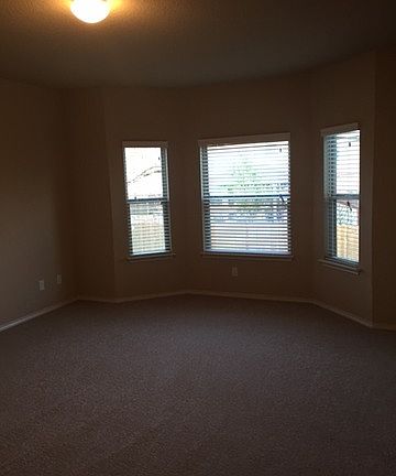 4th image of 8234 Recio Oak