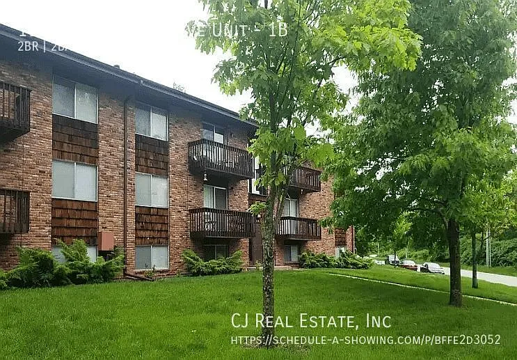 1111 S Brookside Ave #1B — Photo 2