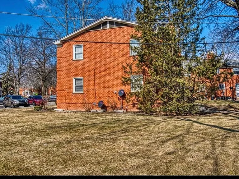 6911 Town Ln — Photo 17