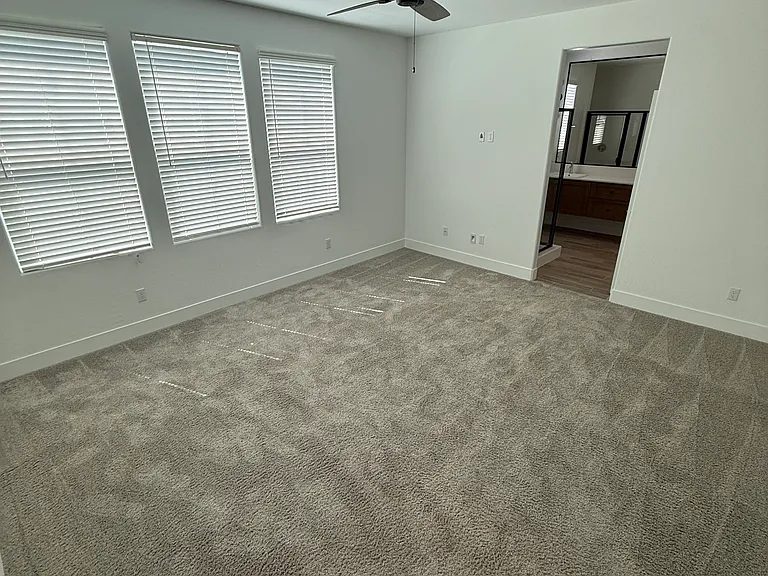 2762 E Tamarind Dr — Photo 26