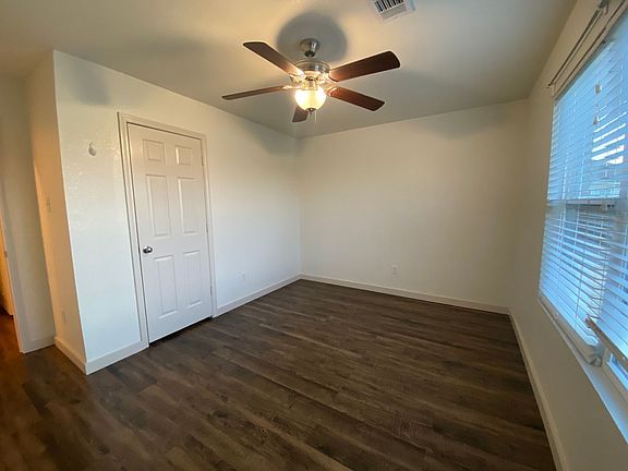 4th image of 220 Harper Dr