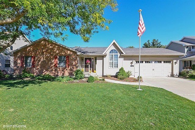 Meticulously maintained ranch with concrete driveway.  Great curb appeal and nicely landscaped!