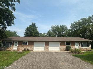 9797 Bitten Dr, Brighton, MI