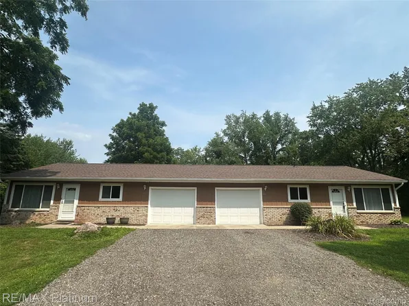 9797 Bitten Dr, Brighton, MI 48114