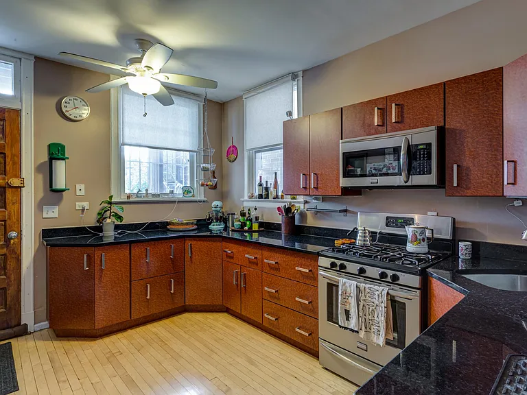 1449 W Foster Ave #2 — Photo 11