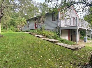 805 Five Mile River Rd, Putnam, CT 06260