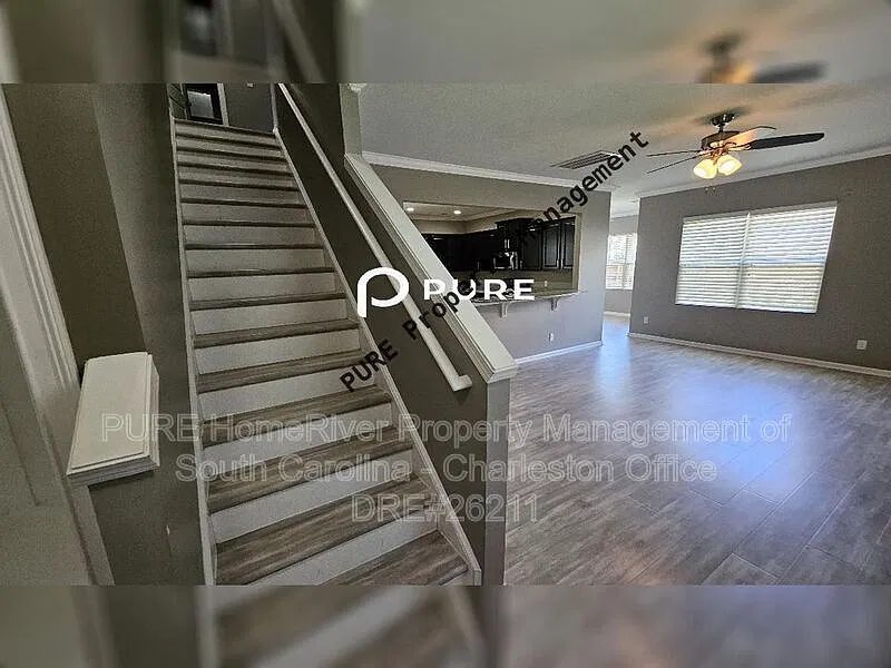 3 bed, 2.5 bath, 1872 sqft, $2,324 — Photo 2