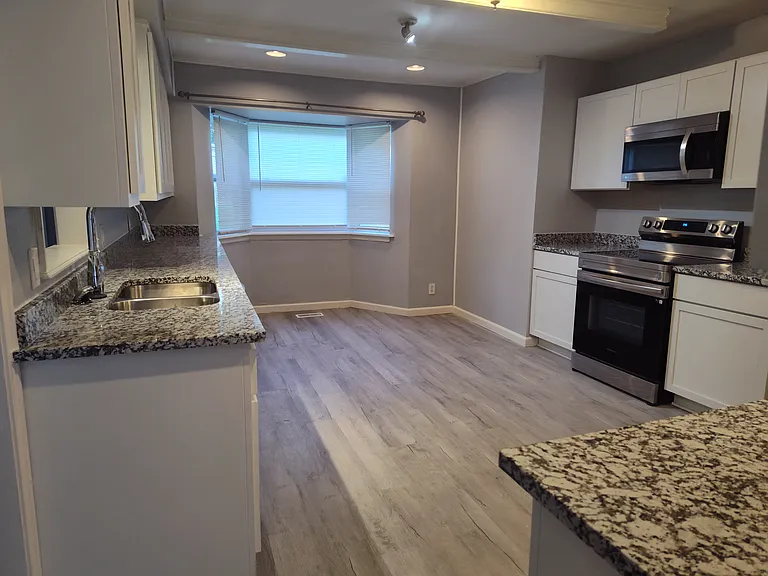 7817 S College Ave — Photo 6
