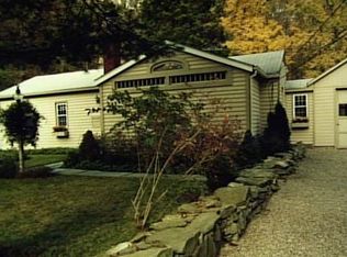 Chain Trl, Southbury, CT 06488