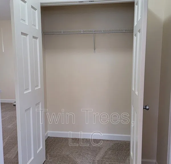 5948 Main St #2 — Photo 4