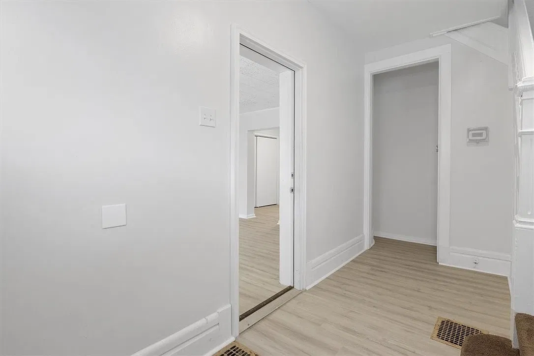 1 bed, $1,000 — Photo 3