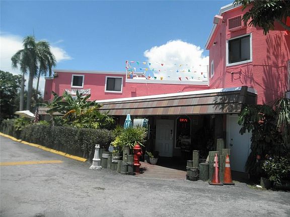 3rd image of 500 E Sunrise Boulevard