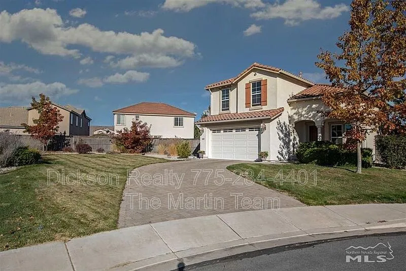 4 bed, 2.5 bath, 2020 sqft, $2,650 — Photo 2