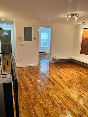 Rented by Daniel Gale Sotheby's International Realty | media 15