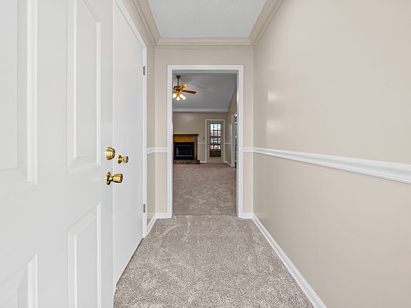 5th image of 211 Millstone Cir