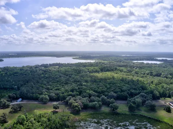 8903 SE 225th Dr, Hawthorne, FL 32640