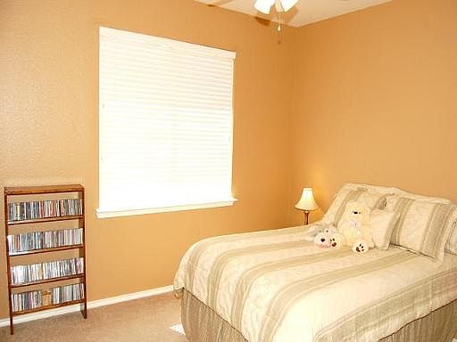 3rd image of 21703 CLIFF VIEW DR