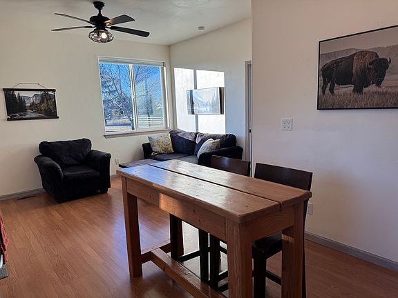 2nd image of 195 Skipper St #Adu