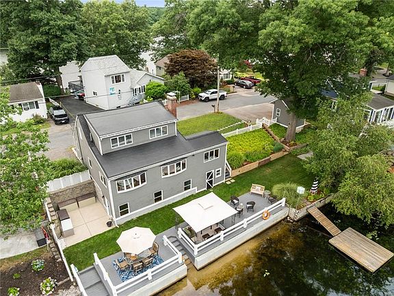 4th image of 32 Treasure Island Rd