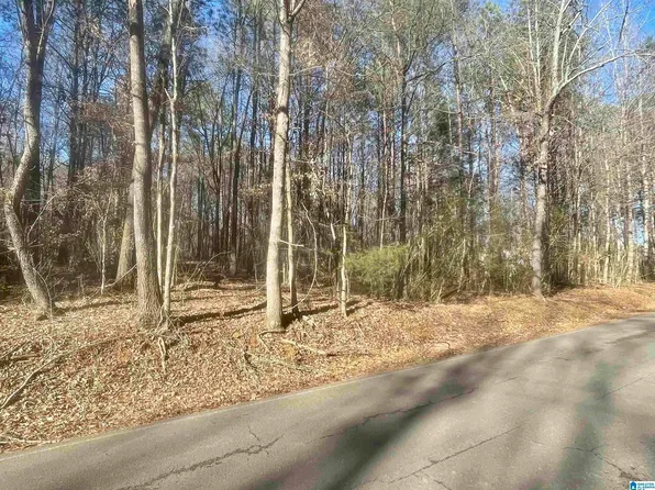 7 York Dr, Rogersville, AL 35652