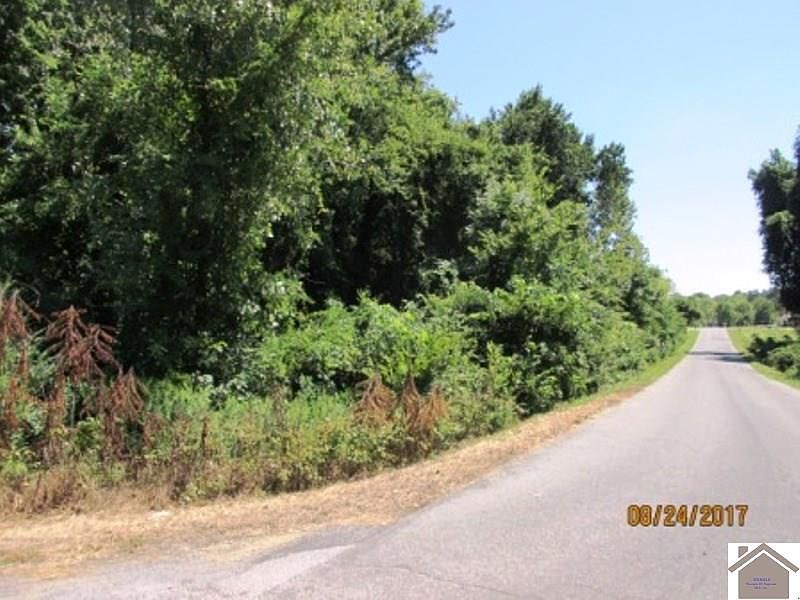 2nd image of 185 Dove Ln