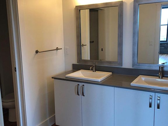 4th image of 145 N 6th St APT 206
