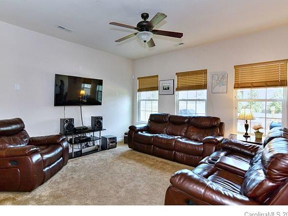5th image of 1227 Yellow Springs Dr