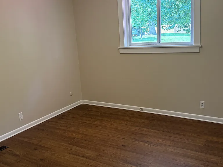 3223 Mountain View Dr — Photo 16