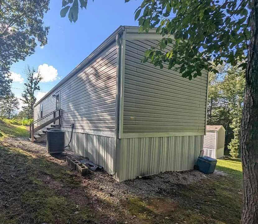 2 bed, 2.0 bath, 840 sqft, $1,100 — Photo 2