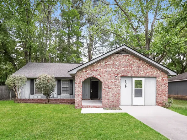 209 Bluebell Ave, Summerville, SC 29483