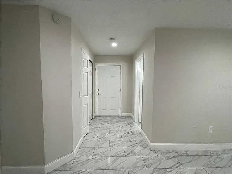 1208 Carlton Ave — Photo 20