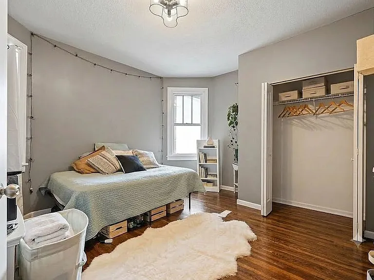 2906 Tyler St NE — Photo 8