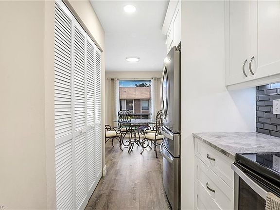 5th image of 1212 Commonwealth Cir #K-205