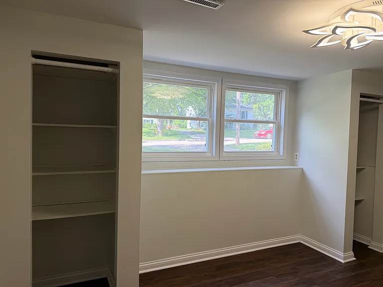 211 E Dresser Rd — Photo 11