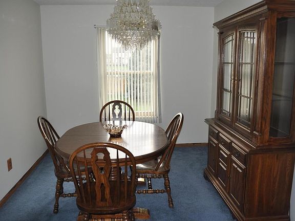 5th image of 1479 River Trail Dr