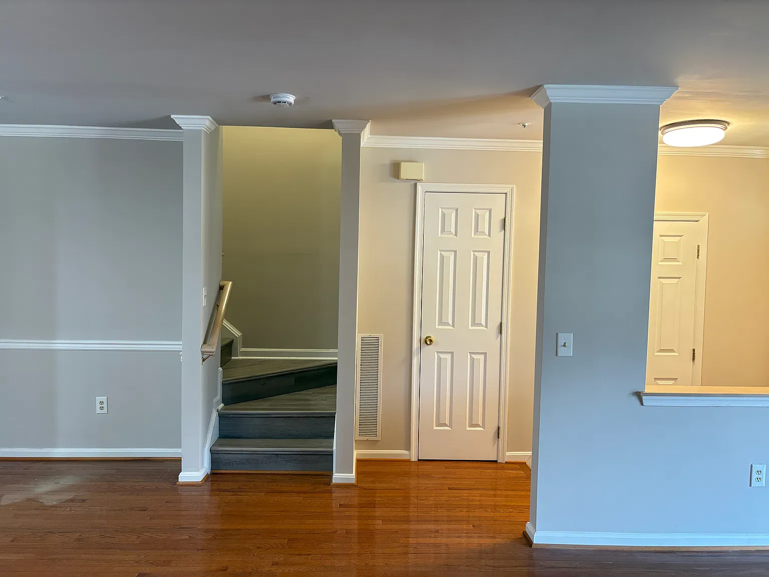 3 bed, 1536 sqft, $3,100 — Photo 3