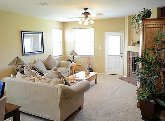 3rd image of 2419 Basswood Dr