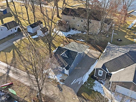 3rd image of 3735 W Goss Rd