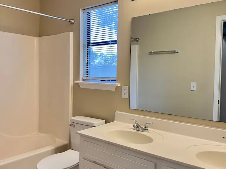114 Dogwood Cir — Photo 14