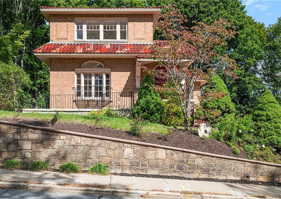 37 Great Rd, North Smithfield, RI 02896 Zillow