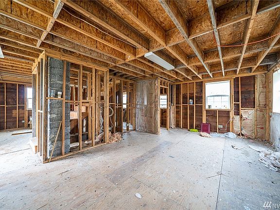 5th image of 13026 37th Ave S