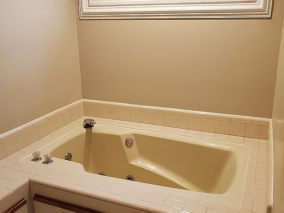 Jetted garden tub master bath