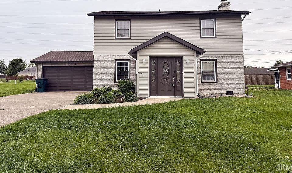 1st image of 2117 N Carriage Ln